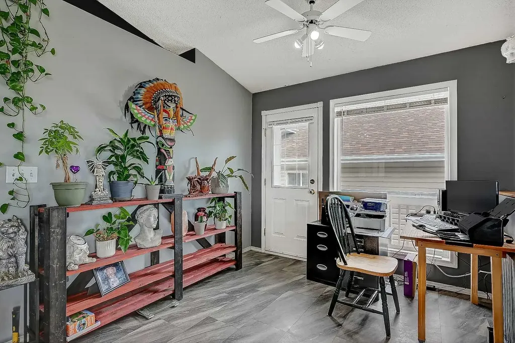 9748 123 Avenue Grande Prairie AB T8V7K9