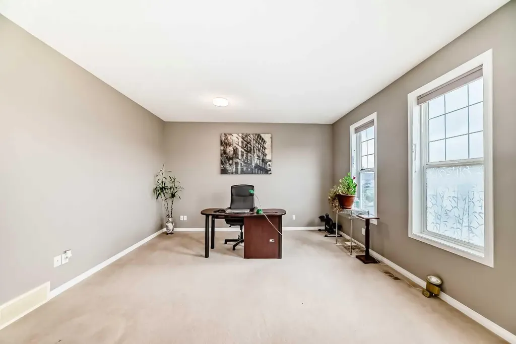 2092 Reunion Boulevard NW Airdrie AB T4B 0J2
