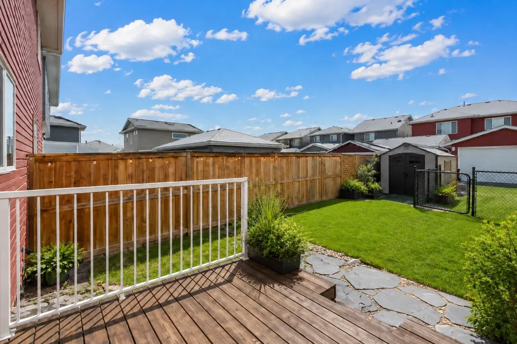 173 Willow Green Cochrane AB T4C 0Y9