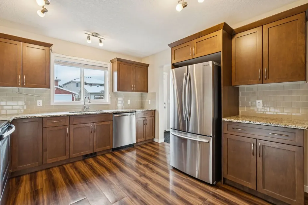 173 Willow Green Cochrane AB T4C 0Y9