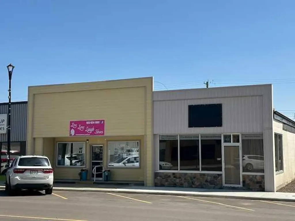 209 2 Avenue W Hanna AB T0J1P0