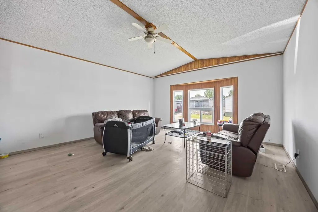 6220 17 Avenue SE Calgary AB T2A 0W6