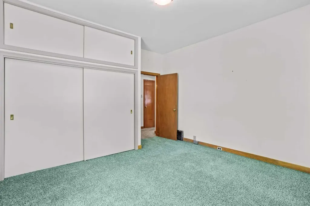 404 Otter Street Banff AB T1L1E3