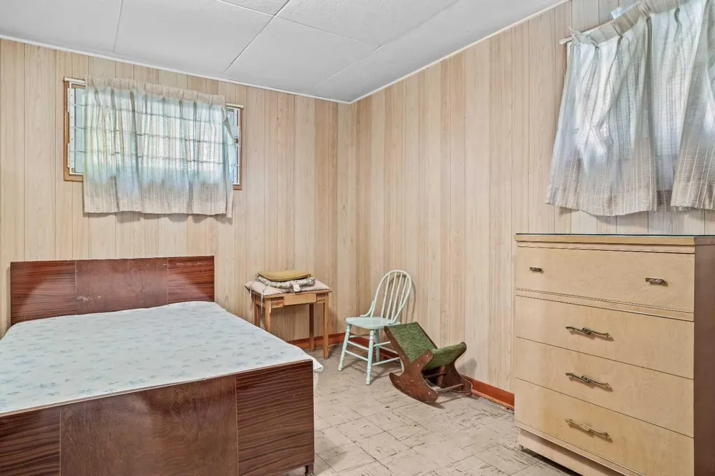 404 Otter Street Banff AB T1L1E3