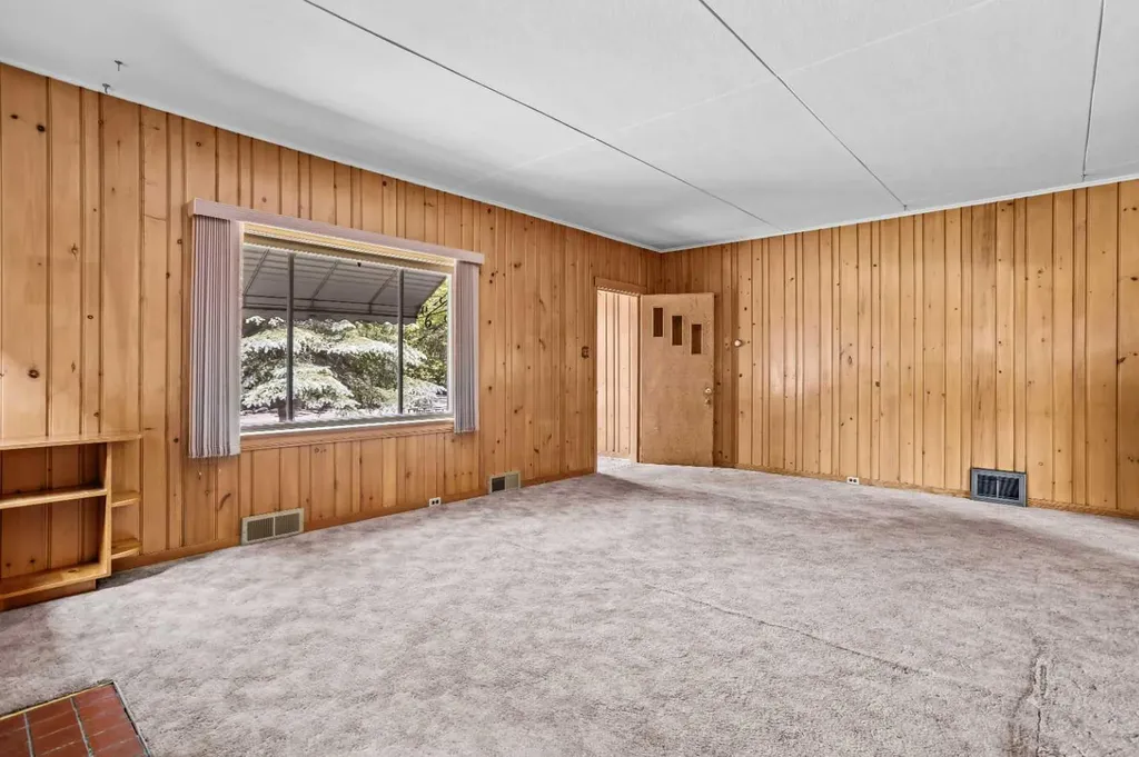 404 Otter Street Banff AB T1L1E3