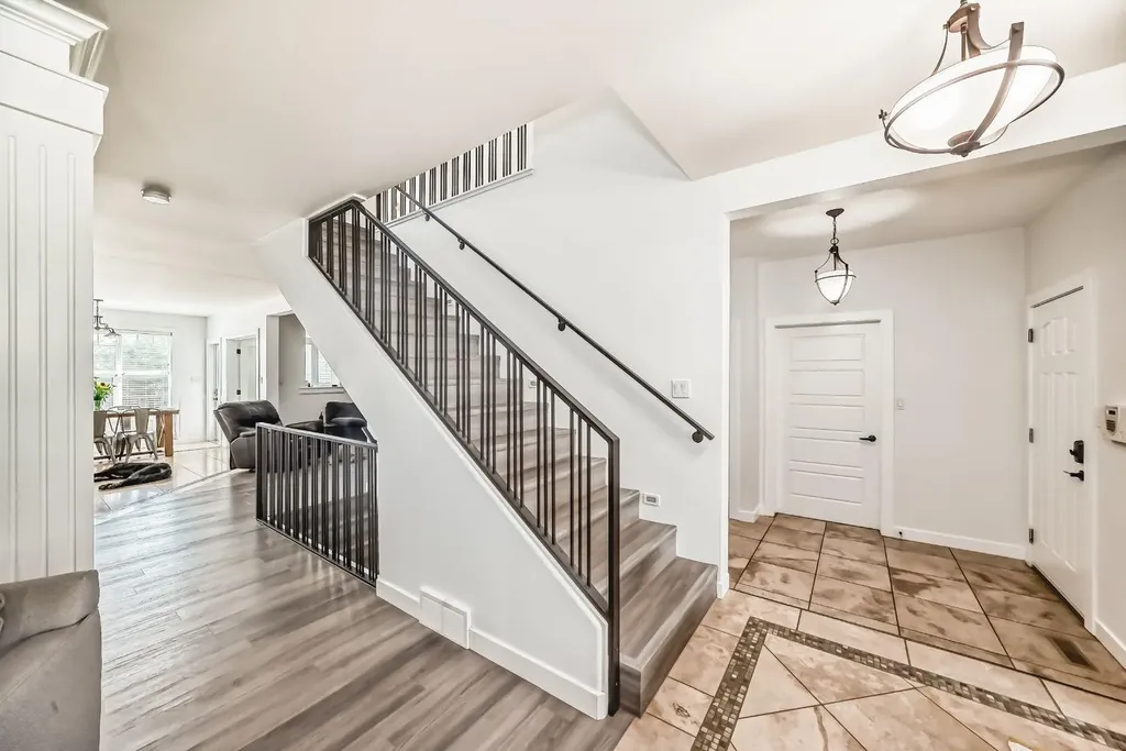 340 Tartan Circle W Lethbridge AB T1J 0Z1