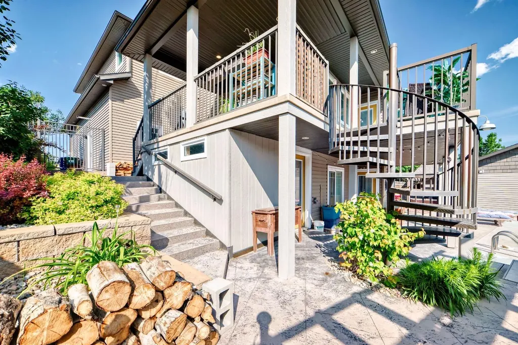 340 Tartan Circle W Lethbridge AB T1J 0Z1