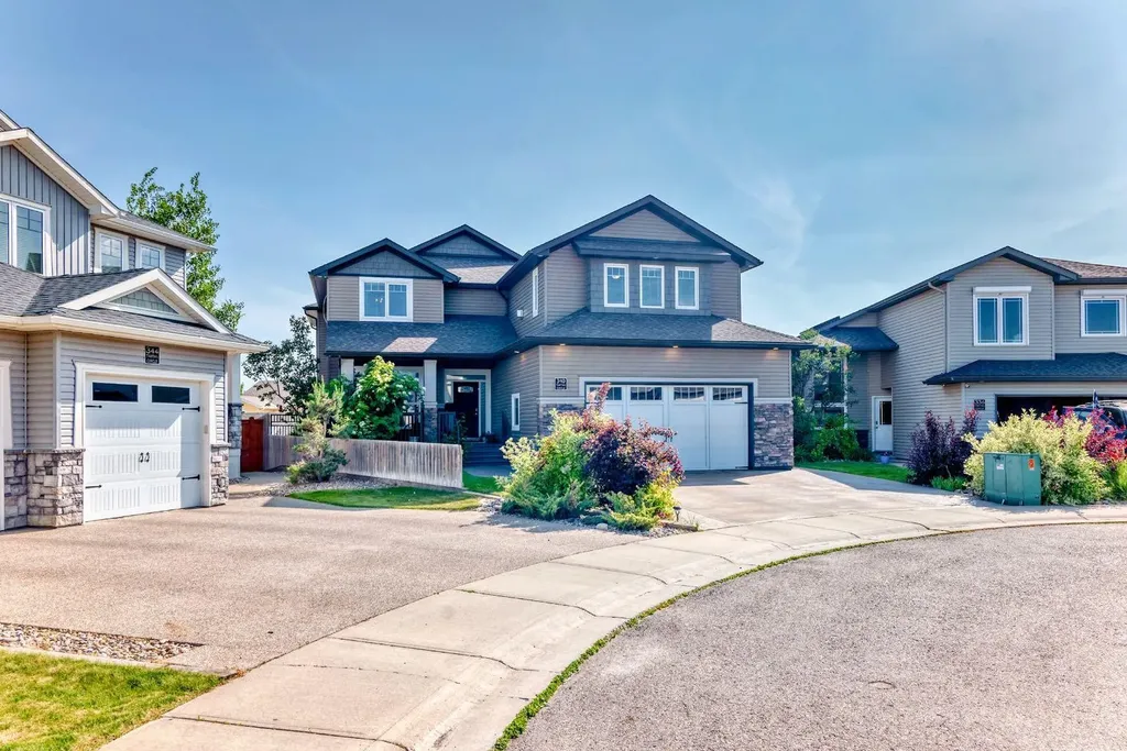 340 Tartan Circle W Lethbridge AB T1J 0Z1