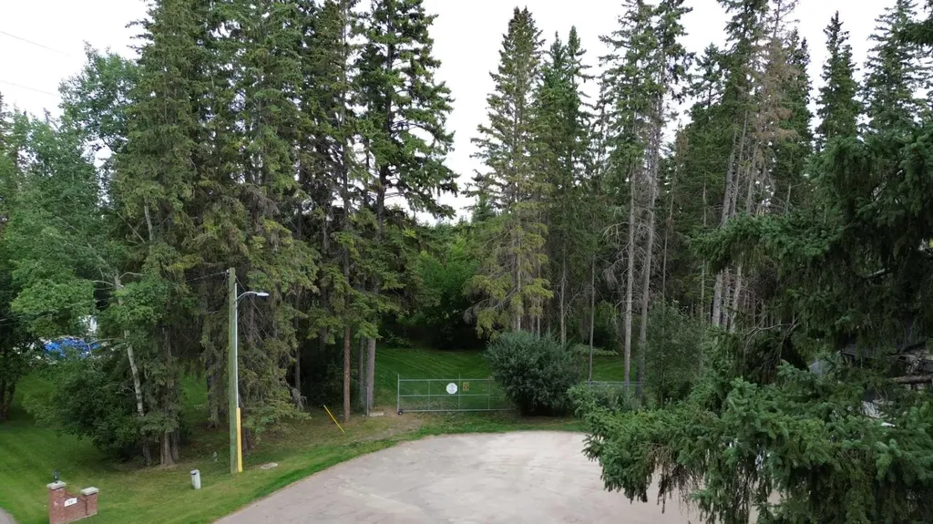 20 Cronquist Close Red Deer AB T4N1E3