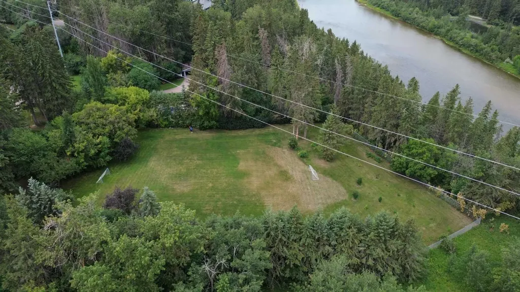 20 Cronquist Close Red Deer AB T4N1E3
