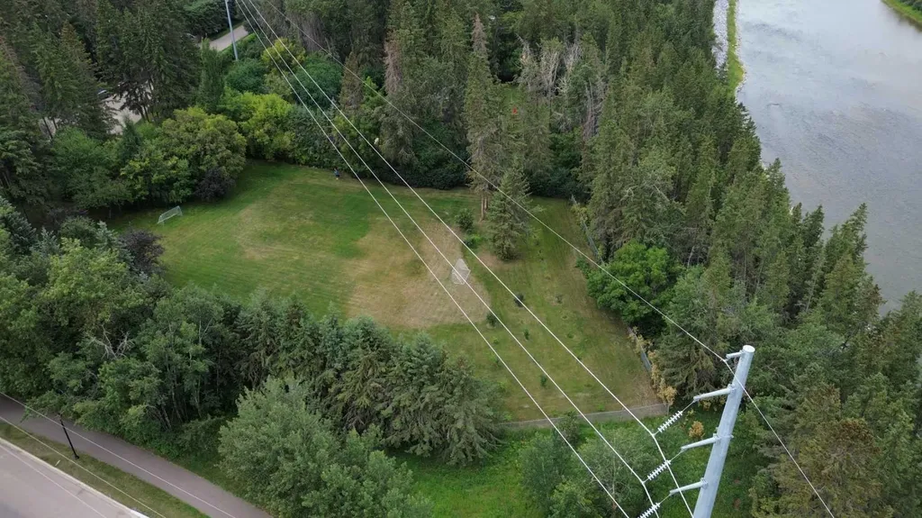 20 Cronquist Close Red Deer AB T4N1E3