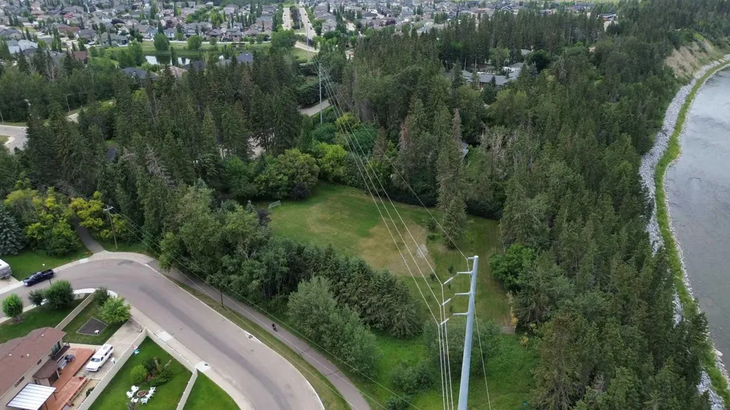 20 Cronquist Close Red Deer AB T4N1E3