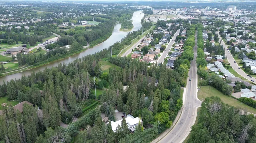 20 Cronquist Close Red Deer AB T4N1E3