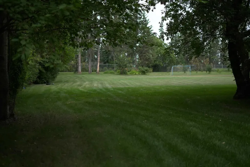 20 Cronquist Close Red Deer AB T4N1E3