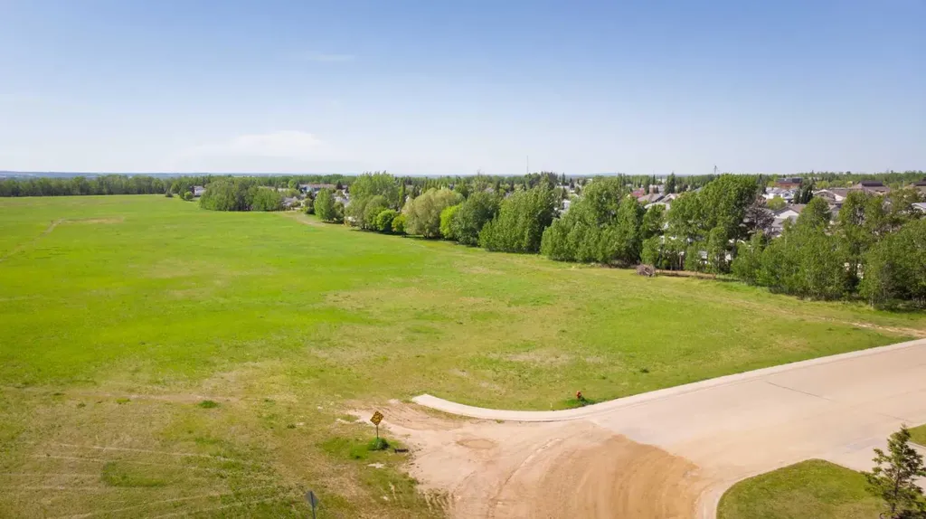 Lot Z 44 Avenue Athabasca AB T9S 1N6