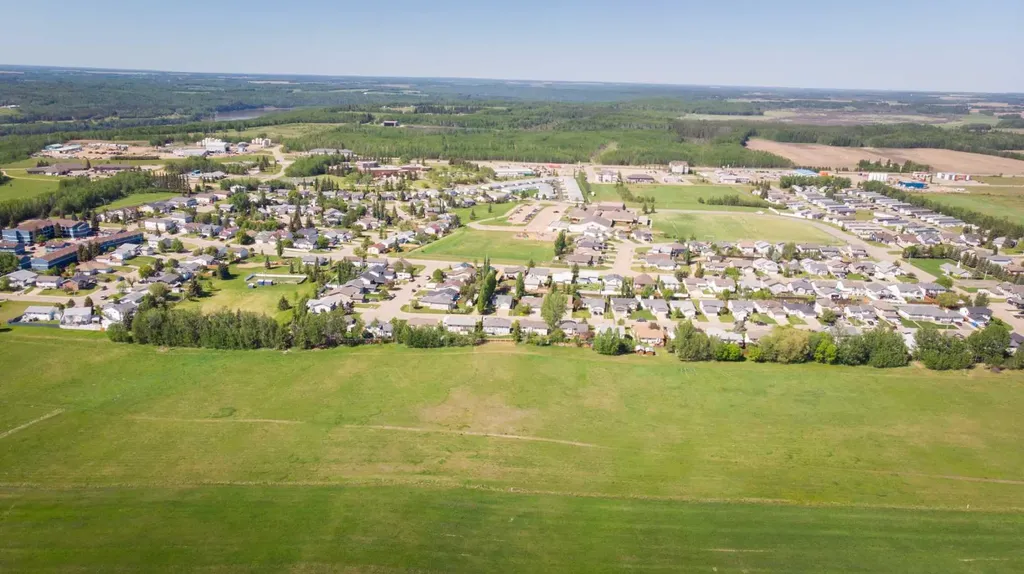 Lot Z 44 Avenue Athabasca AB T9S 1N6