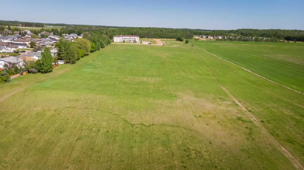Lot Z 44 Avenue Athabasca AB T9S 1N6