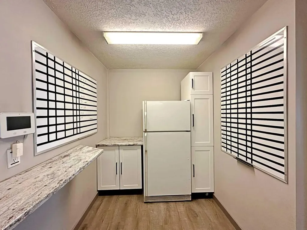 8121 Fraser Avenue Fort Mcmurray AB T9H 1W5