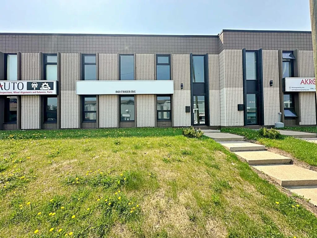 8121 Fraser Avenue Fort Mcmurray AB T9H 1W5