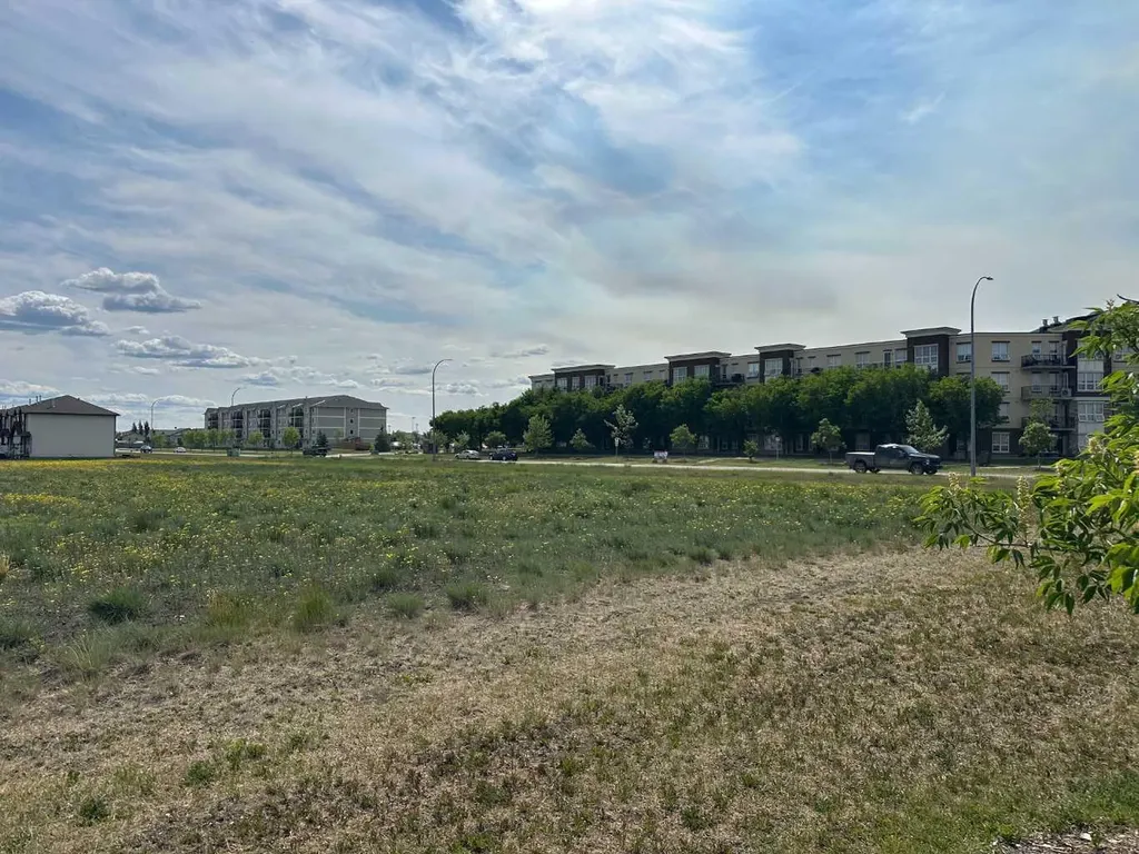 10103 124 Avenue Grande Prairie AB T8v 1B7