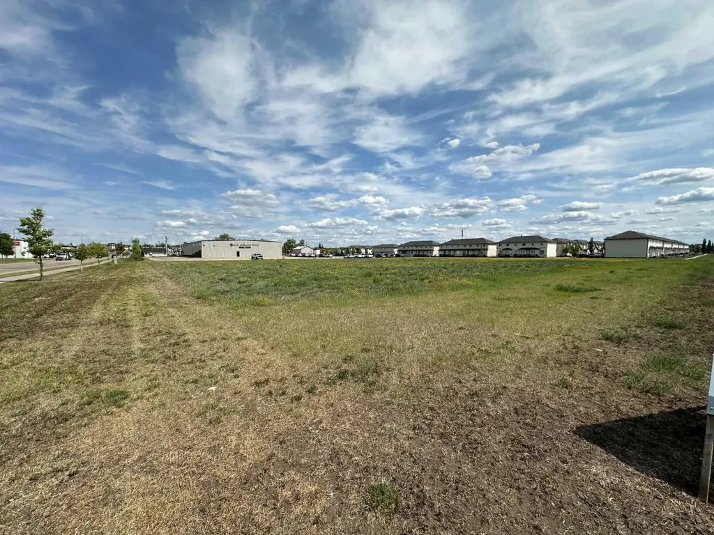10103 124 Avenue Grande Prairie AB T8v 1B7