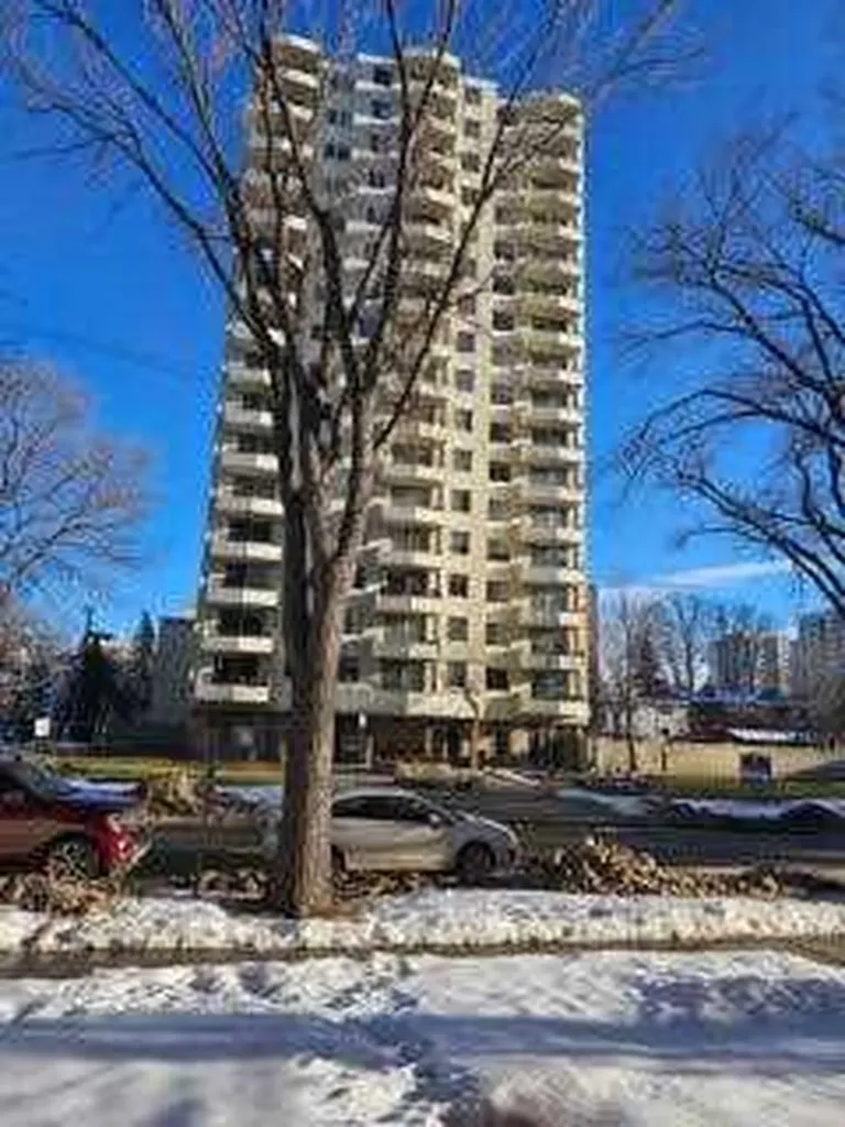11503 100 Avenue Edmonton AB T5K 2K7