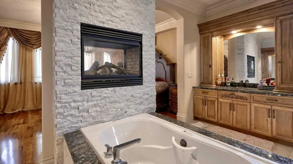 1911 13 Avenue NW Calgary AB T2N 1L5