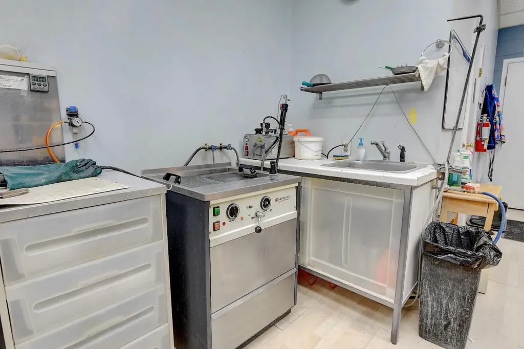 10018 101 Avenue Grande Prairie AB T8V0Y1