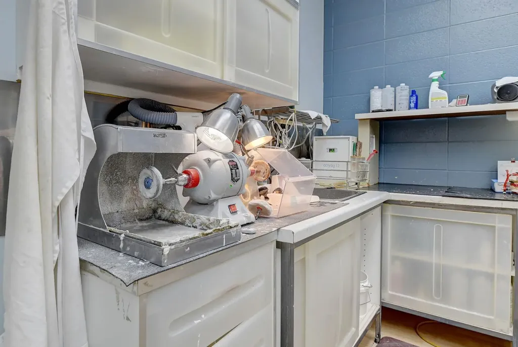 10018 101 Avenue Grande Prairie AB T8V0Y1