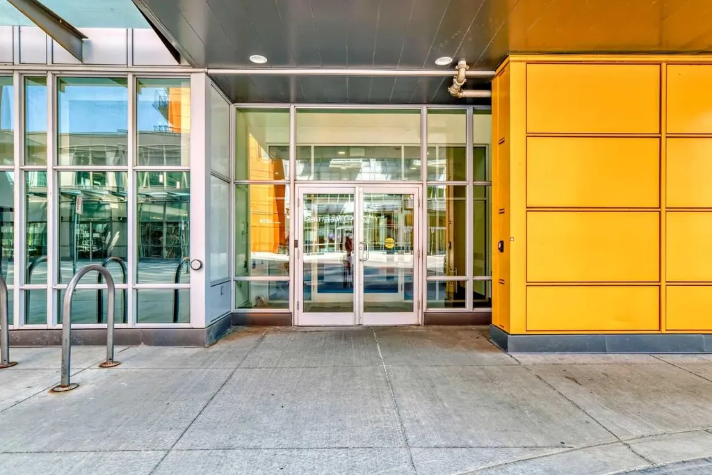 3820 Brentwood Road NW Calgary AB T2L2L5