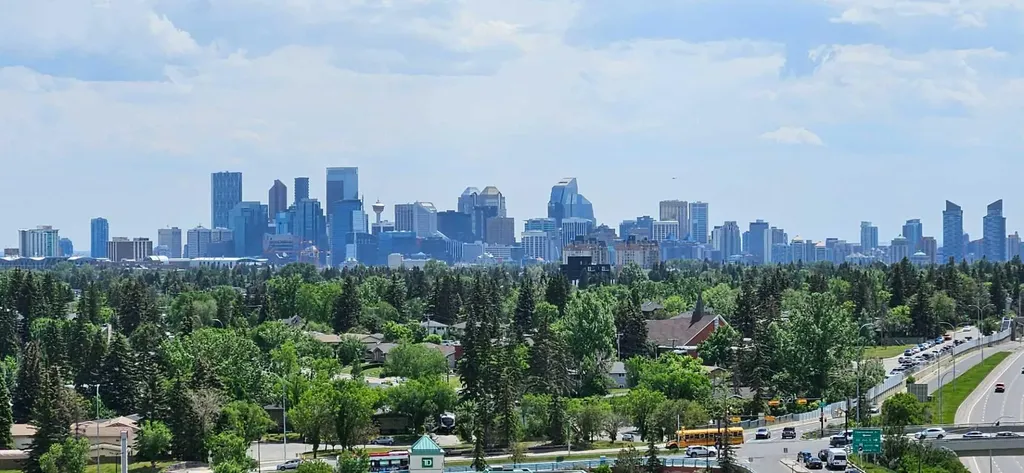 3820 Brentwood Road NW Calgary AB T2L2L5