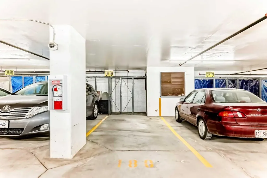 3820 Brentwood Road NW Calgary AB T2L2L5