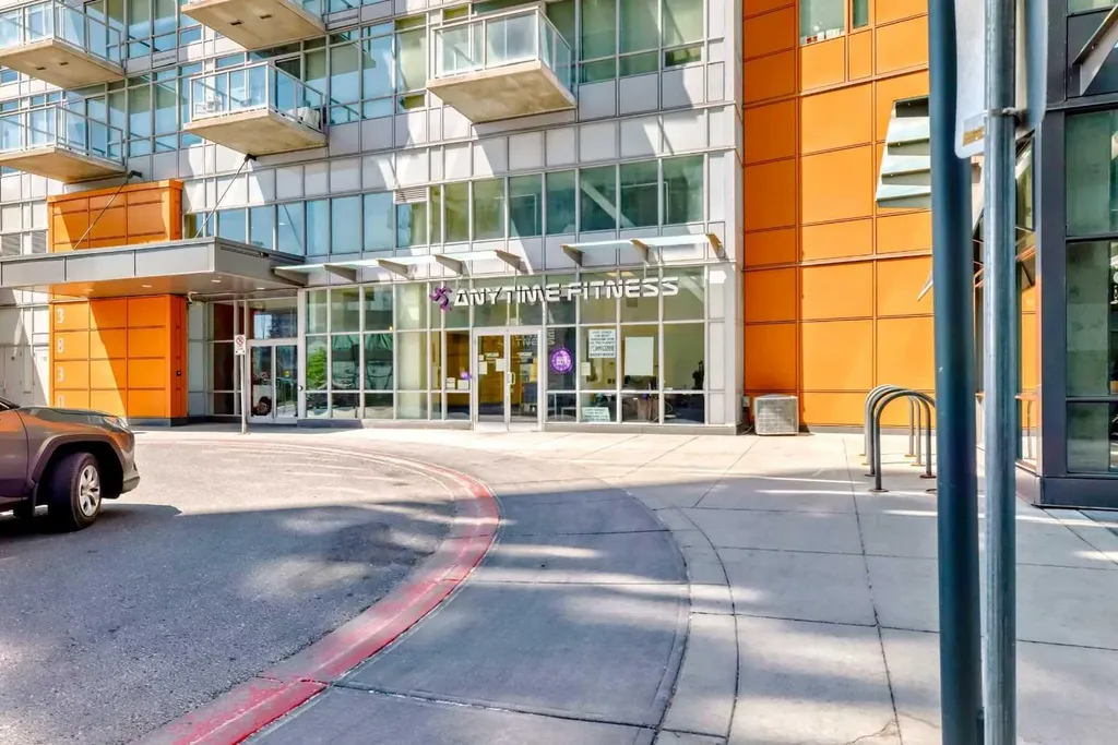 3820 Brentwood Road NW Calgary AB T2L2L5
