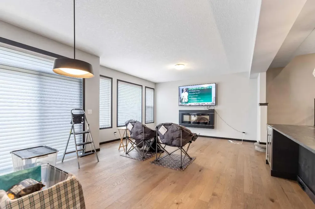 54 Sage Bluff Rise NW Calgary AB T3R 1T4