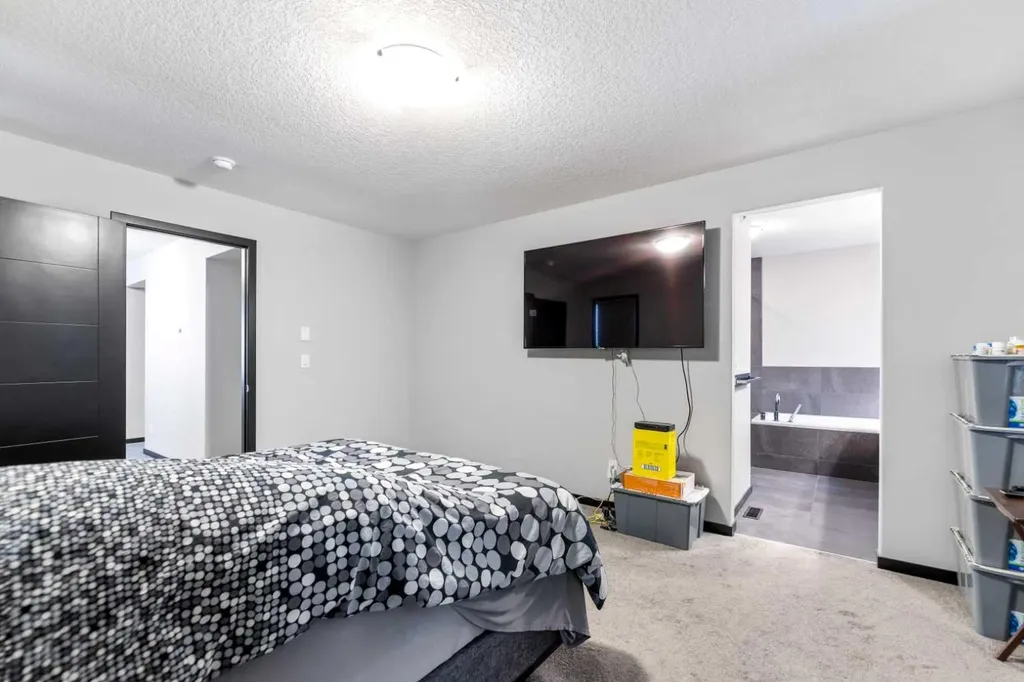 54 Sage Bluff Rise NW Calgary AB T3R 1T4