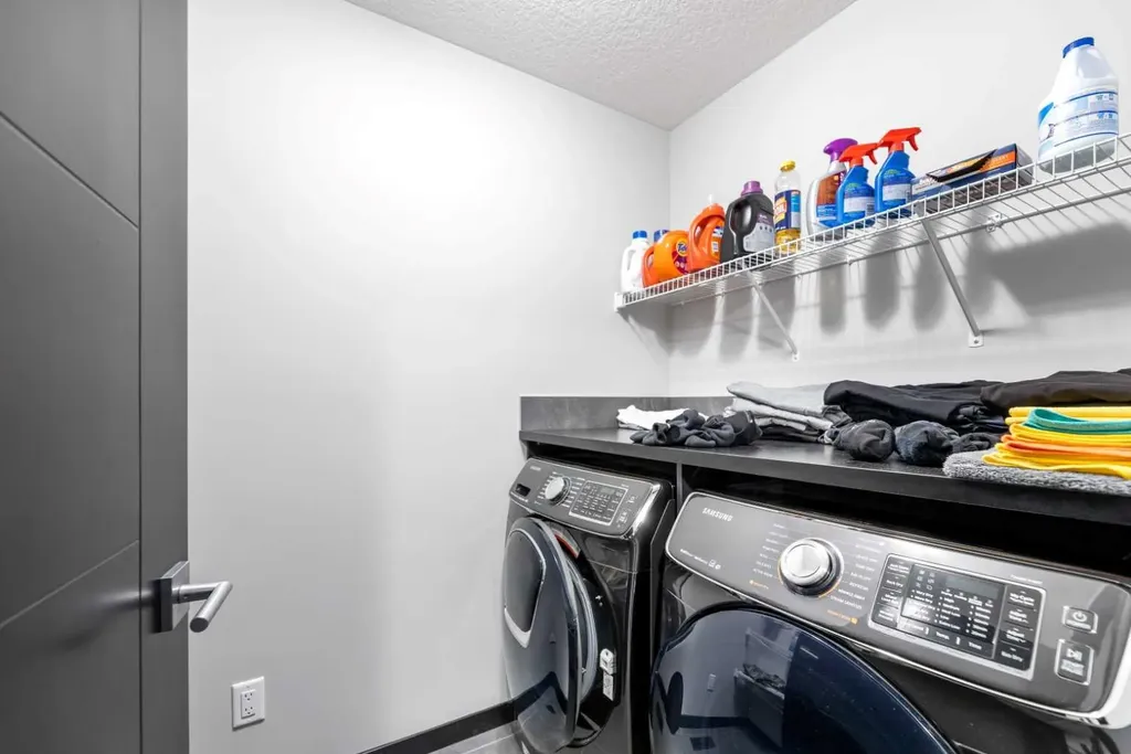 54 Sage Bluff Rise NW Calgary AB T3R 1T4