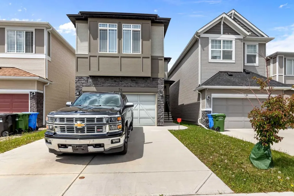 54 Sage Bluff Rise NW Calgary AB T3R 1T4