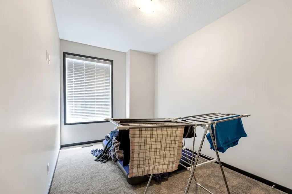 54 Sage Bluff Rise NW Calgary AB T3R 1T4