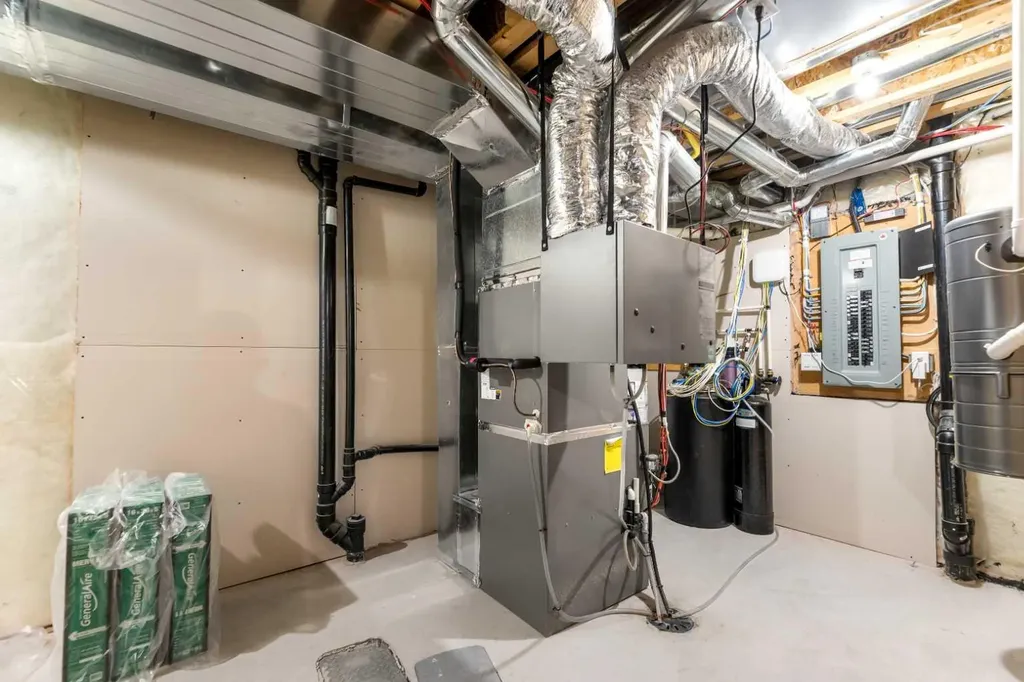 54 Sage Bluff Rise NW Calgary AB T3R 1T4