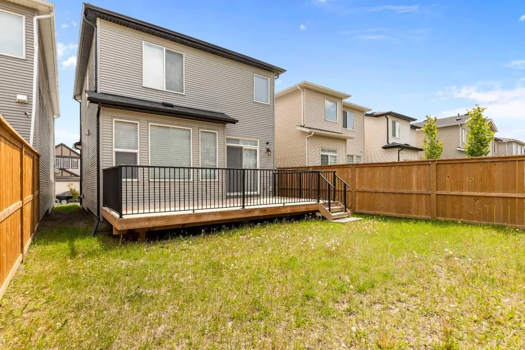 54 Sage Bluff Rise NW Calgary AB T3R 1T4