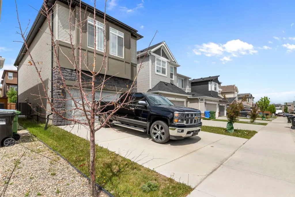 54 Sage Bluff Rise NW Calgary AB T3R 1T4