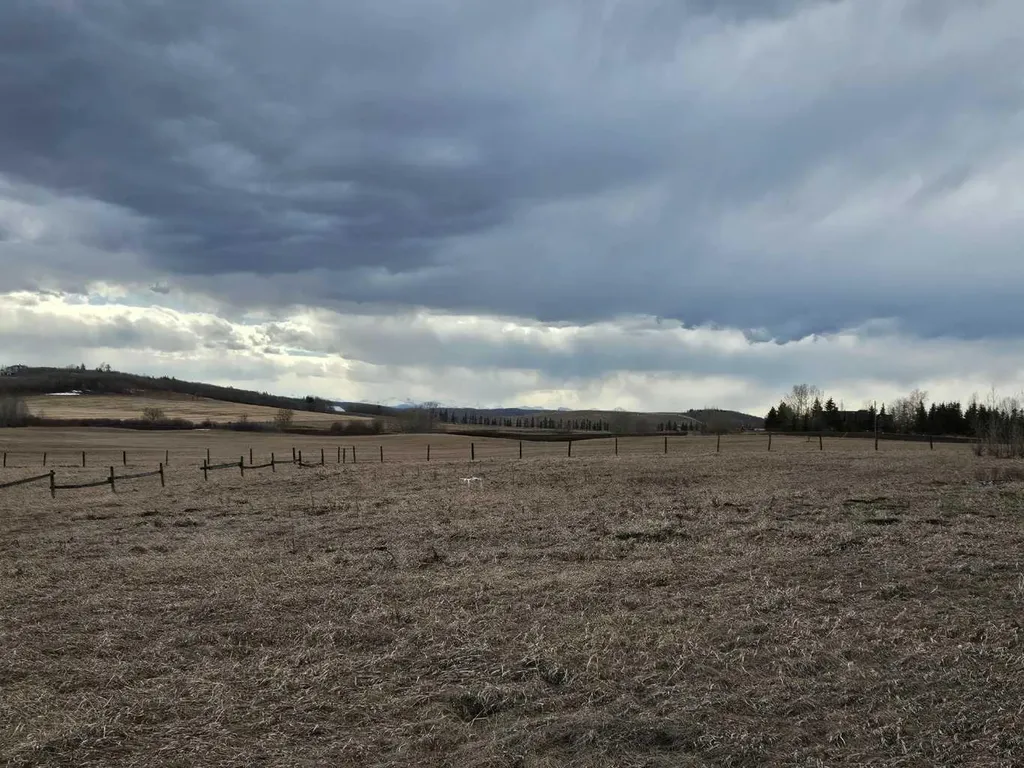 186 Avenue W Rural Foothills Avenue W De Winton AB T0L0X0