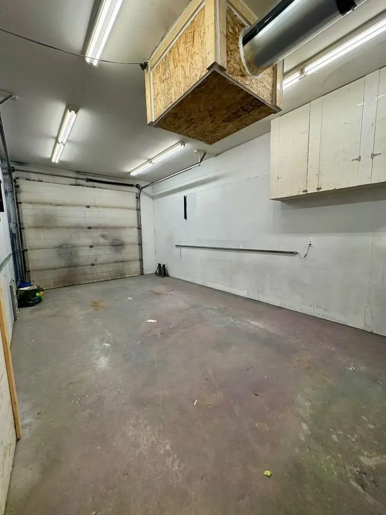 45 3 Avenue Tilley AB T1R3K0