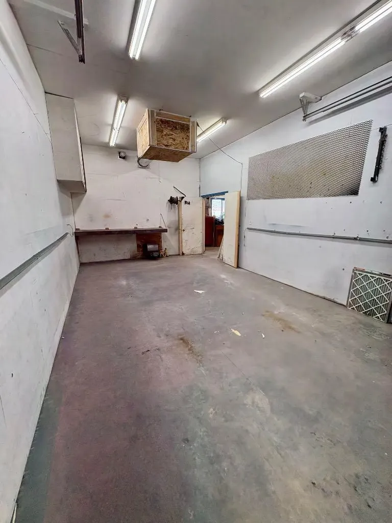 45 3 Avenue Tilley AB T1R3K0