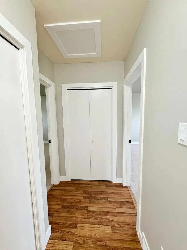45 3 Avenue Tilley AB T1R3K0