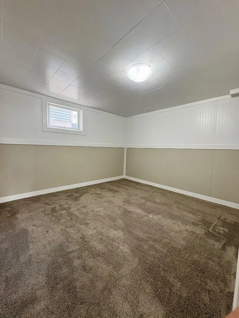 45 3 Avenue Tilley AB T1R3K0