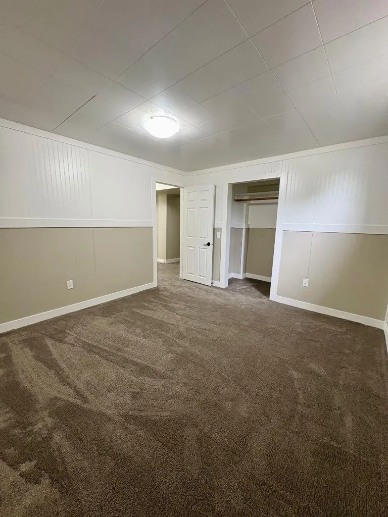 45 3 Avenue Tilley AB T1R3K0