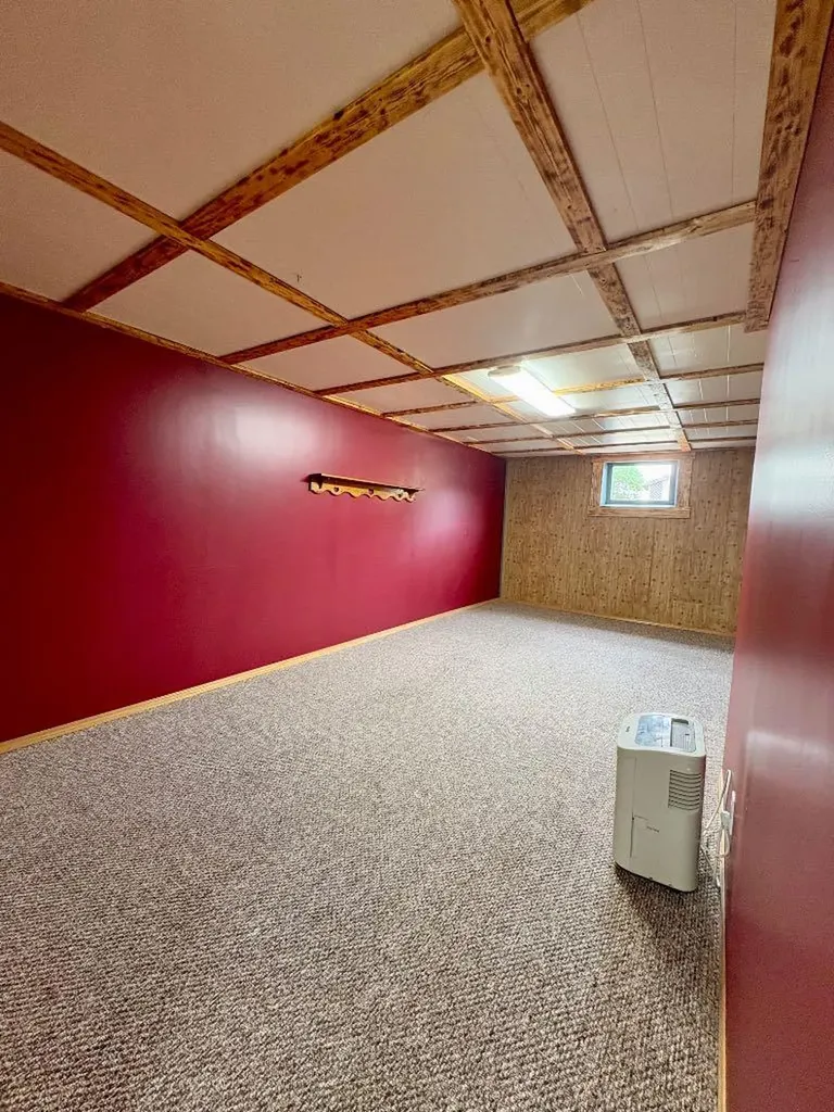 45 3 Avenue Tilley AB T1R3K0