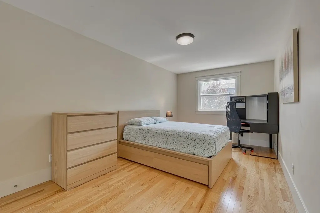 609 23 Avenue SW Calgary AB T2S0J6