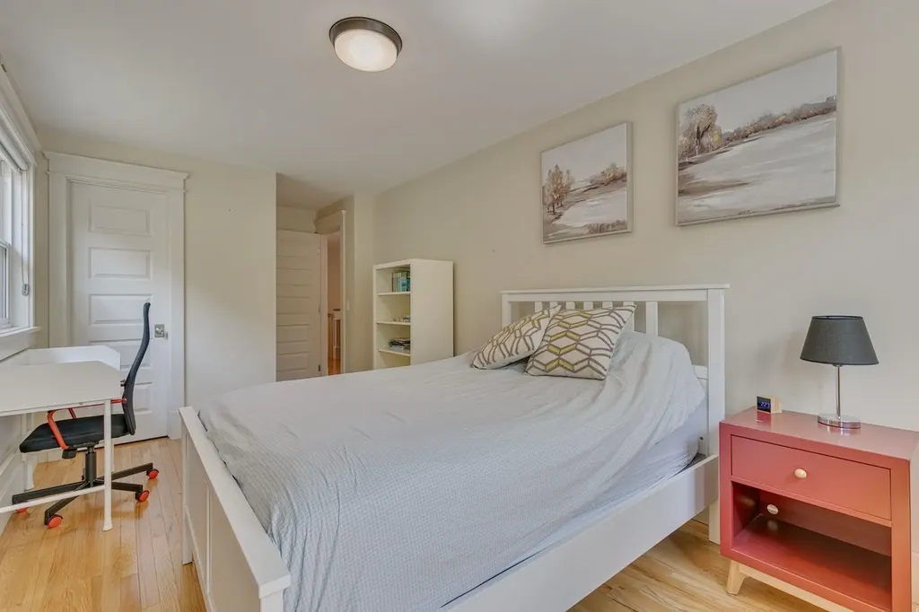 609 23 Avenue SW Calgary AB T2S0J6